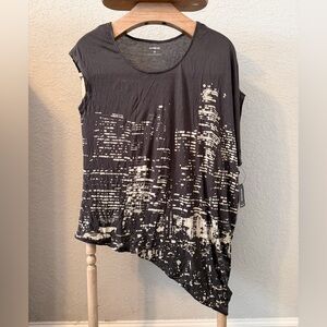 NWT Express 2012 Asymmetrical City Skyline Graphic Tee size xs/s-C